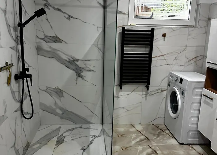 Caloroczny - 2 Sypialnie, Max 6 Osob * 詹塔尔